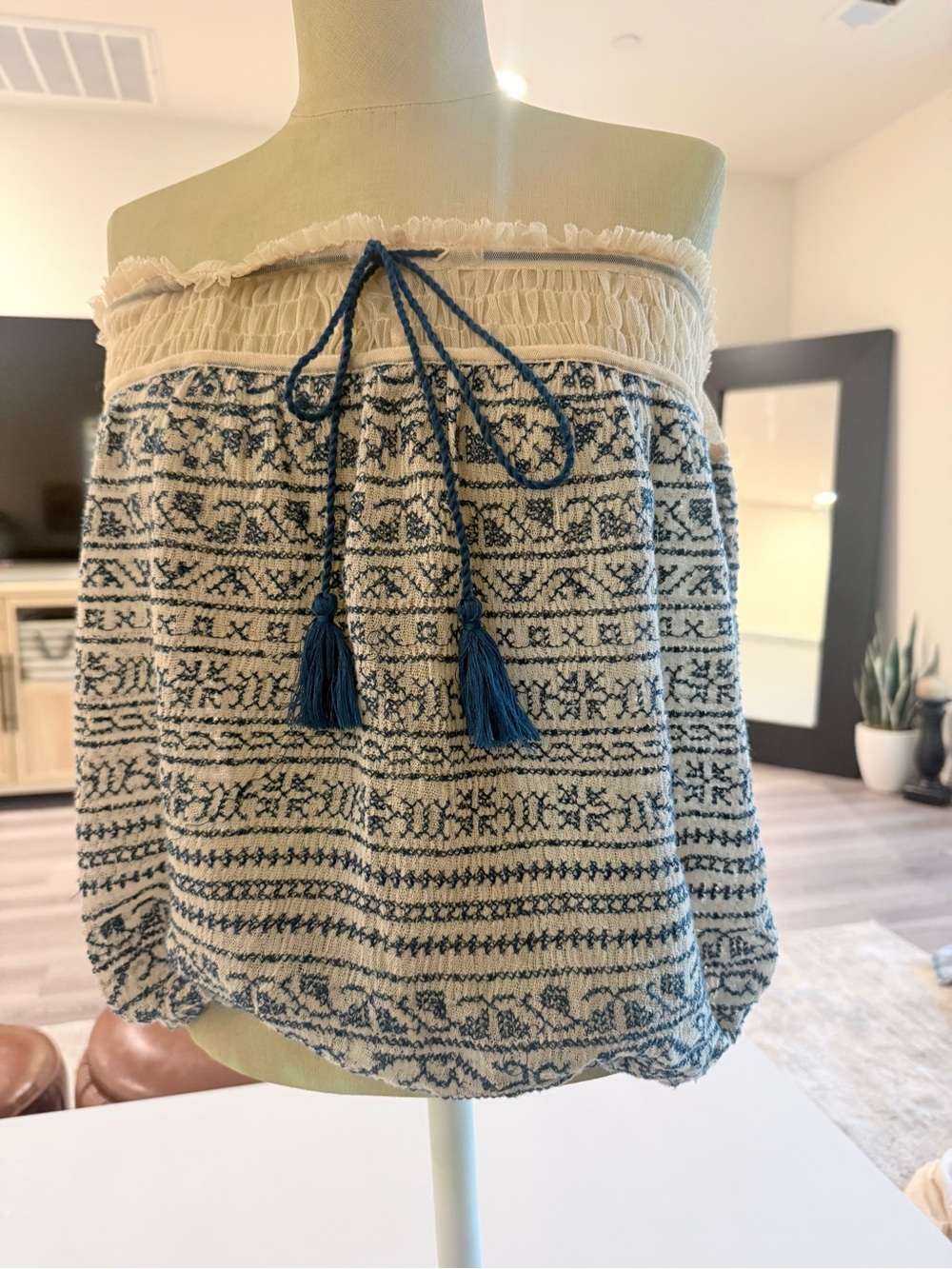 Free People Boho Smocked Tube top  Embroidered Pattern strapless flowy Large